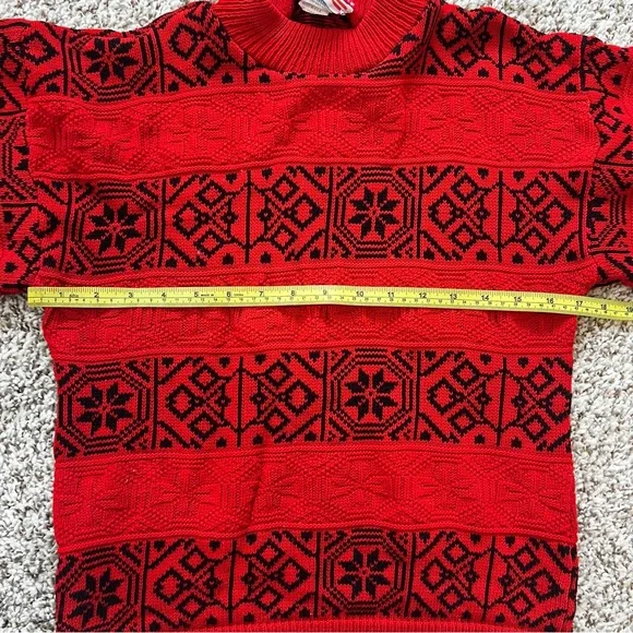 Red and Black Vintage Sweater - Picture 5 of 8